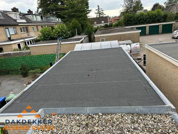 Dakinspectie plat dak na renovatie in Wormerveer