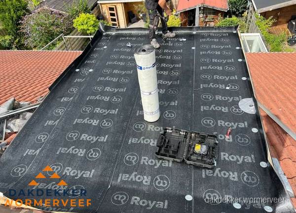 Dakrenovatie met Royal onderdak op plat dak in Wormerveer