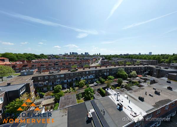 Luchtfoto van daken en dakgoten in Wormerveer