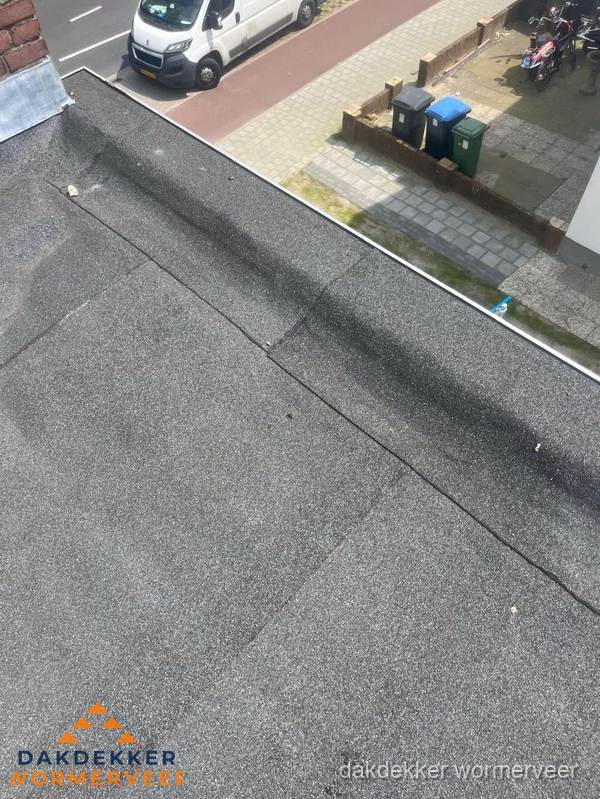 Kosten dakisolatie: plat dak met bitumen dakbedekking in Wormerveer